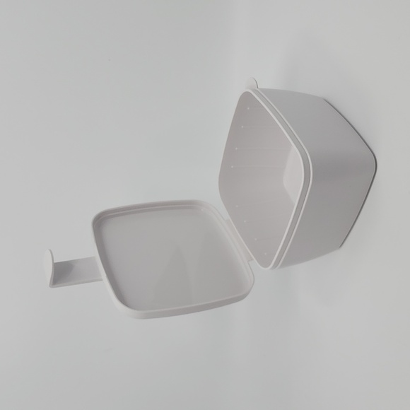Tupperware Forget Me Not Cheese Keeper - Picture 4 of 7